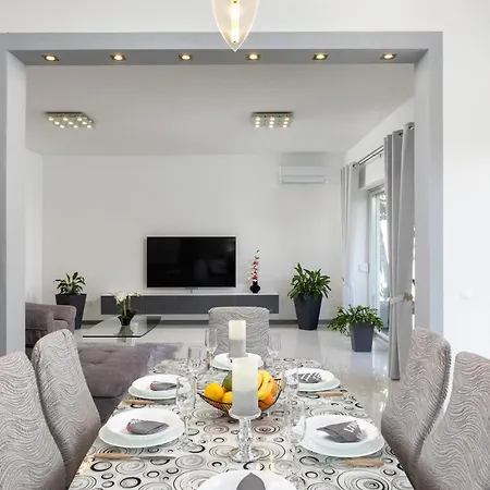 Casa vacanze Family Garden Retreat *