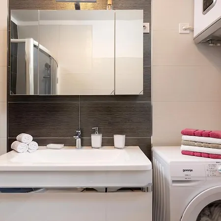 Casa vacanze Family Garden Retreat Kaštel Novi
