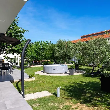 Casa vacanze Family Garden Retreat Kaštel Novi